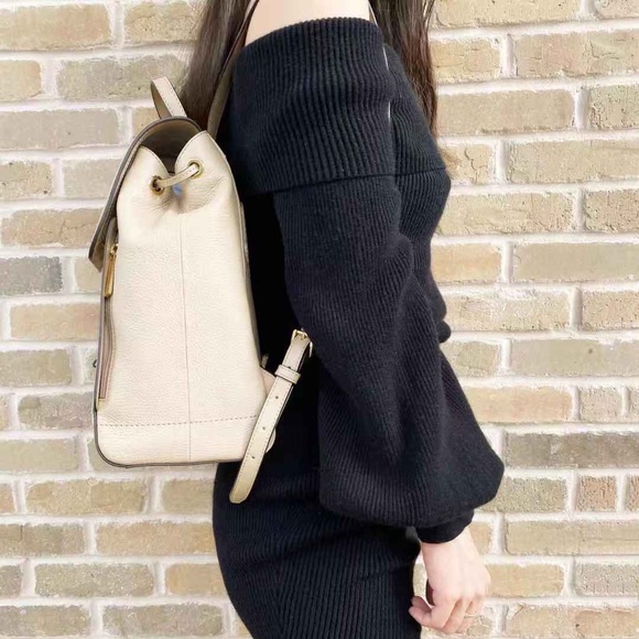 Michael Kors Backpack 💞NWT - Picture 3 of 3